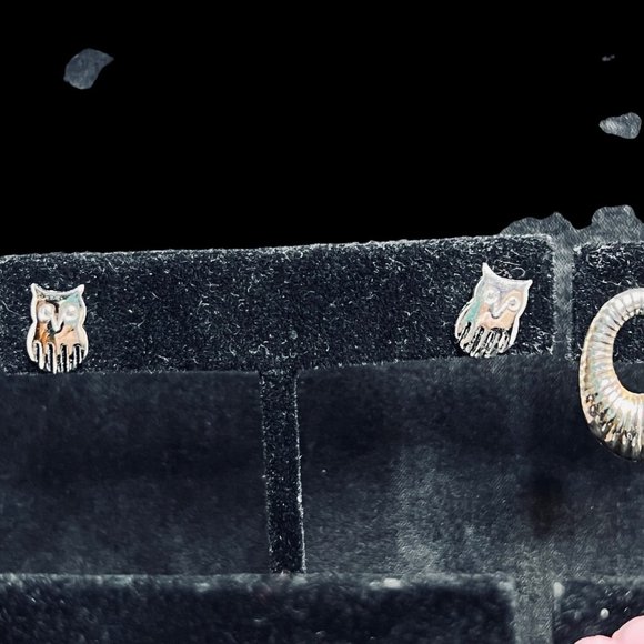 Lot of 6 Silver Tone Pierced Earrings (4834) - Picture 2 of 9